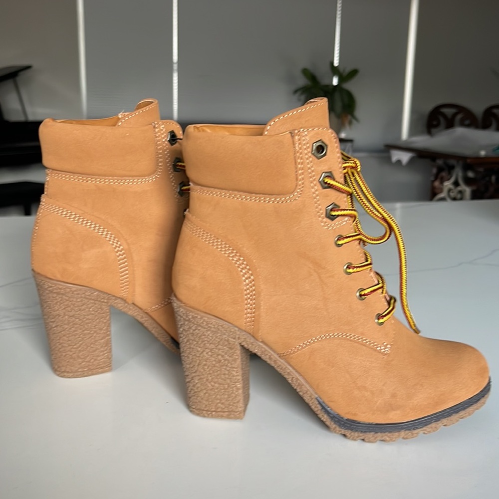 Tan timberland style heels